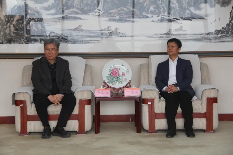 山東LANOは韓国・東国大学のクワク・ムンギュ教授、梁東浩代表らと協力し、山東建珠大学と騒音対策分野での交流・協力を実施